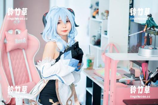 Umeko J 免费的写真,谁能拒绝Umeko J的白丝诱惑呢?